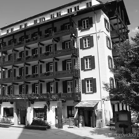Dom Hotel 3*