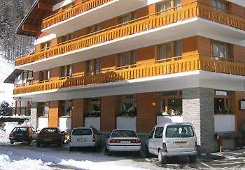 Dom Hotel 3*