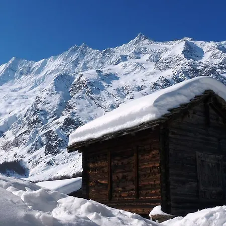 Dom 3* Saas-Grund