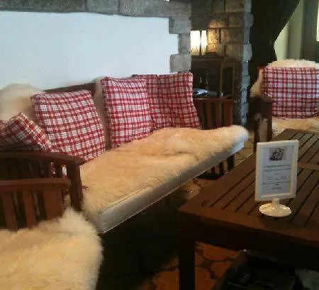 Dom Hotel